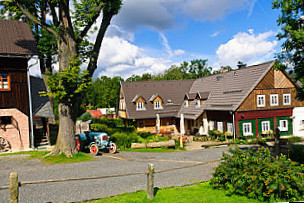 Barn Farmhouse Restaurant