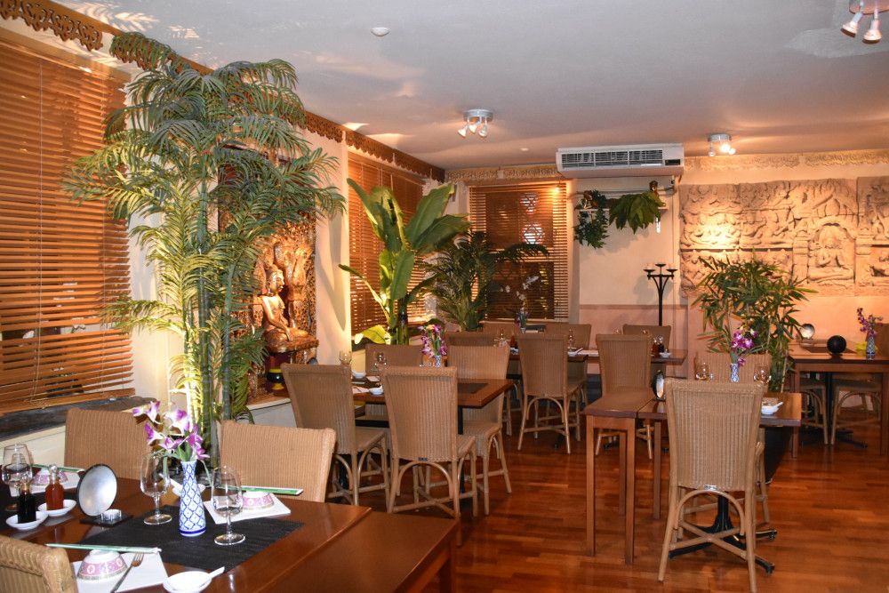 restaurant image