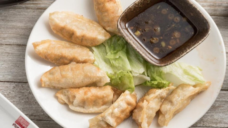 17. Fried Dumplings Guō Tiē (8)