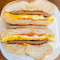 Sándwich De Salchicha Con Huevo Y Queso