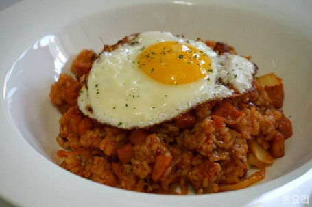 Kimchi Fried Rice(김치볶음밥