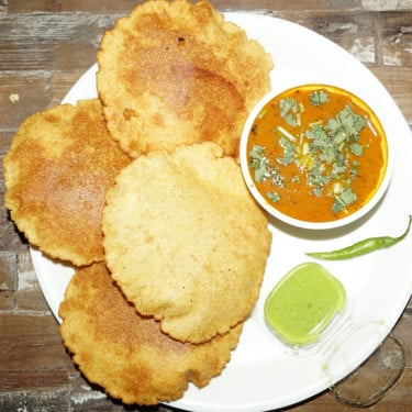 Bedmi Puri (4) Aalu Ki Sabji