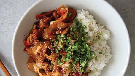 제육덥밥 Spicy Pork Belly Rice Bowl (Lunch Only)