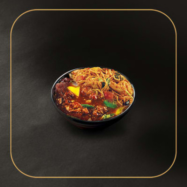 Hakka Noodles With Chilly Chicken