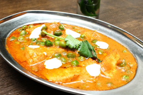 Mattar Paneer Butter Masala