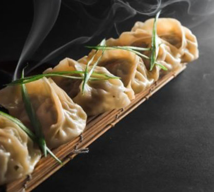 Corn And Cheese Momos [6 Pcs]