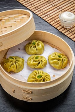 Steamed Chilli Cheese Momos