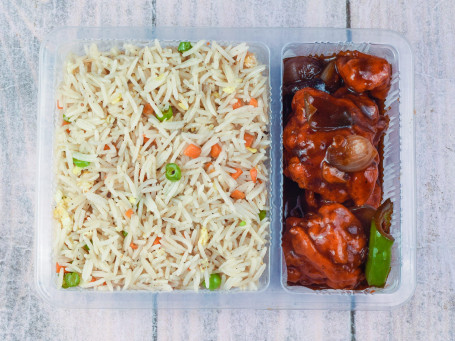 Veg Fried Rice(500Ml) 4 Pc Chilli Chicken Combo