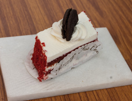 Oreo Red Velvet Pastry