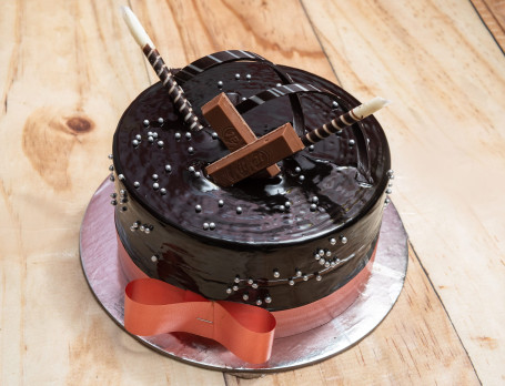 Chocolate Kitkat Cake (500Gms)
