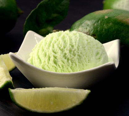 Gandhraj Lemon (500 ml Ice cream)