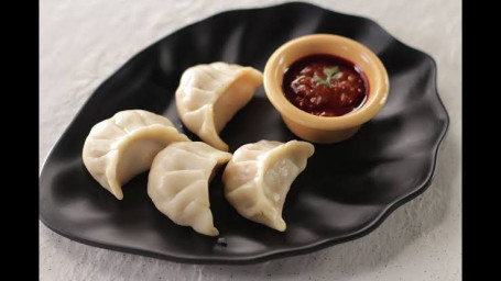 Veg Steamed Momos [6Pcs]