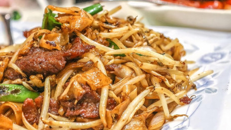 C1. Beef Chow Mein Dinner Special