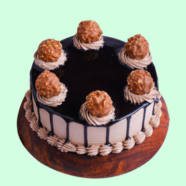 Creamy Ferrero Choco Cake