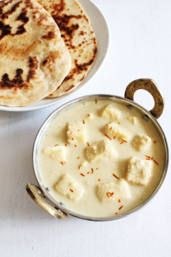 Shahi Paneer (White Gravy) Tandoori Butter Roti