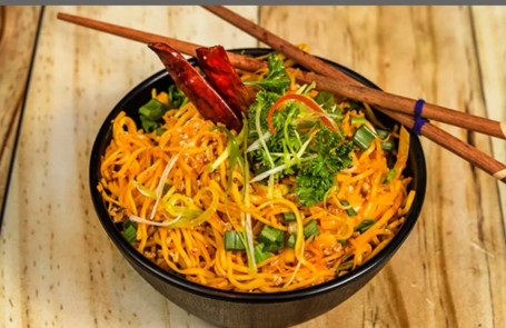 Paneer Hot Chilli Garlic Noodles