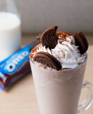 Oreo Cookies And Cream Milkshake