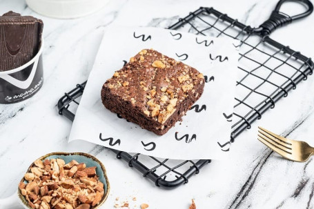 Fudge De Chocolate Y Brownie De Nueces