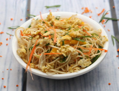 Egg Chicken Noodles (750 Ml)