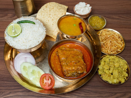 Jumbo Bhetki Kaalia Bhoj