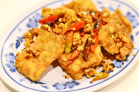 Crispy Fish With Dry Chilli Special Onion