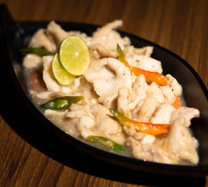 Sliced Chicken In Chilli Lemon Sauce