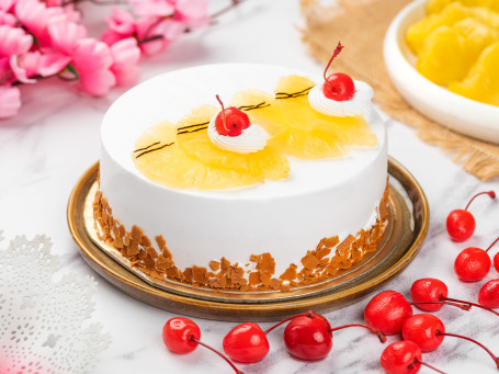 Pinapple Cake [Serves 6-8]