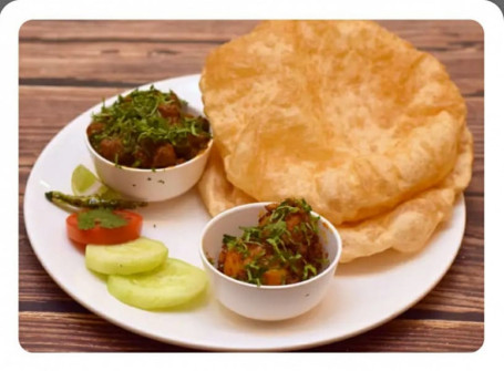 Chhole Batora (Served With Chhole [2 Pieces] Aloo Sabji Salad)