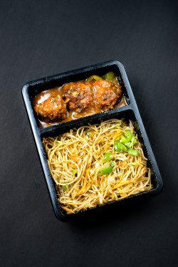 Veg Manchurian With Hakka Noodles