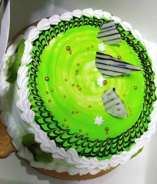 Kiwi Fruit Cake (500 Gms)