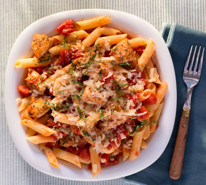 Pasta Con Pollo Y Salsa Mixta