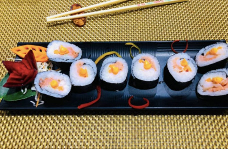 Mixed Maki Sushi Roll (8 Pcs)