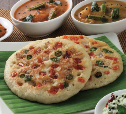 Chilly Tomato Onion Uttapam