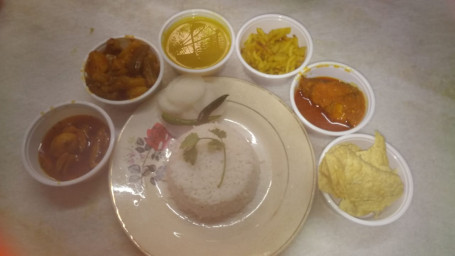 Bhola Sorshe Thali (Fish)