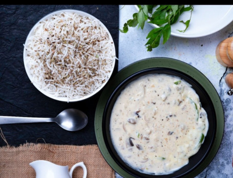 Mushroom Stroganoff 300 Ml Box) Served With Herb Rice 300 Ml Box)