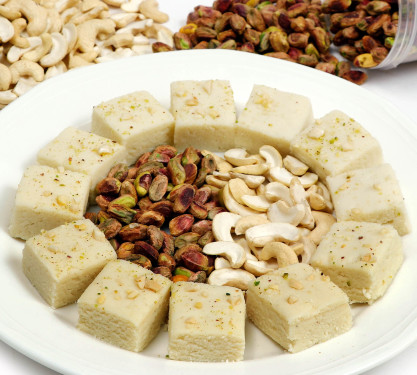 Kaju Pista Sandesh (4 Pcs)