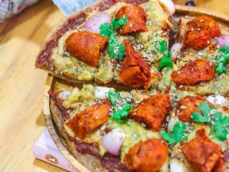 Vegan Chicken Tikka Pizza