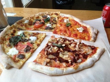 Pizza Salónica