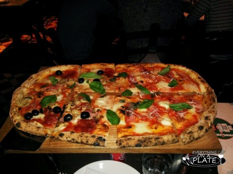 Pizza Parma Y Rucola