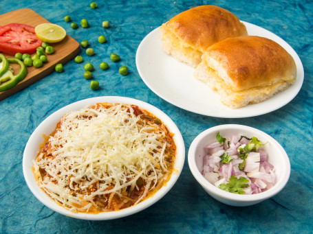 Cheesy Masala Pav Bhaji