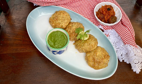 Gajjar Nu Achaar Chicken Cutlet