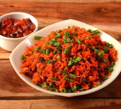 Veg Schezwan Fried Rice [750Ml]