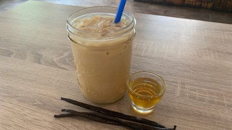 Iced Honey Bee Latte