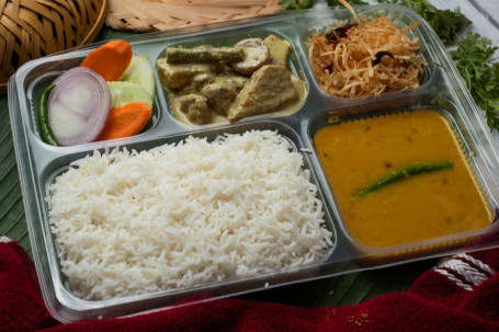 Moong Dal Shukto Thali