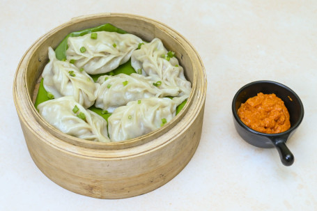 Steamed Chicken Chive Momos (6 Pcs)