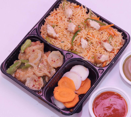 Chicken Schezwan Rice (250 Gm) Garlic Chicken [3 Pcs] Salad