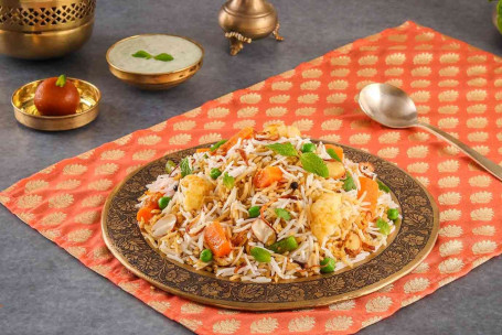 Hyderabadi Subz-E-Biryani Veg Biryani Picante Sirve 1-2]