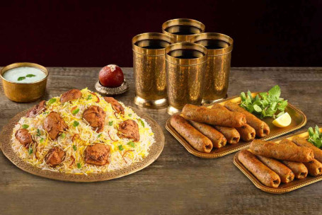 Chicken Biryani (Alishaan-E-Bhuna Murgh, Sirve 4) 12 Piezas Chicken Seekh Kebab 4 Thums Up 250Ml