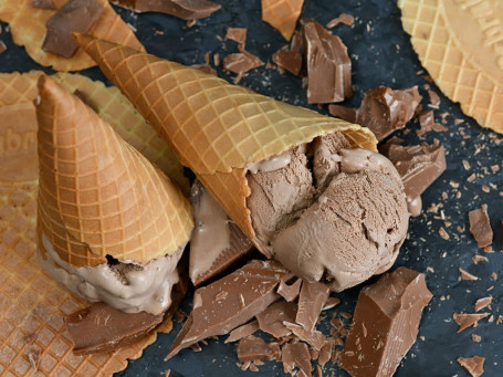 Natural Chocolate Ice Cream (500 Ml)