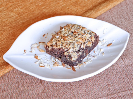 Roasted Nuts Brownie (Per Pc)